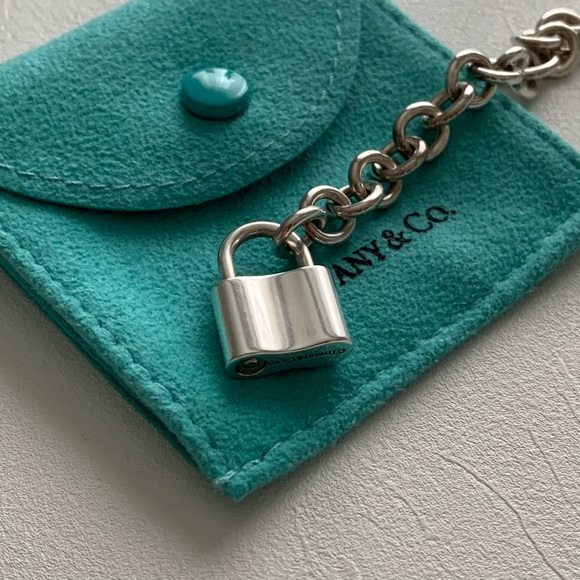 [SOLD] Tiffany & Co 1837 Padlock Chain Bracelet - Picture 4 of 5